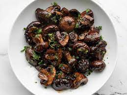 BALSAMIC ROASTED MUSHROOMS