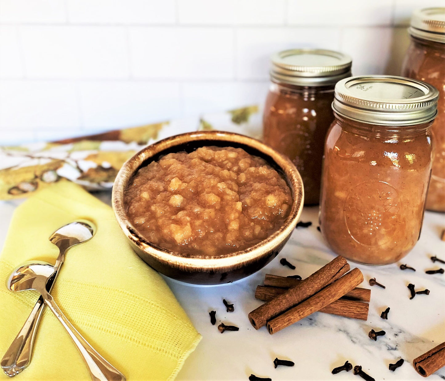 HOMEMADE APPLESAUCE - 16oz