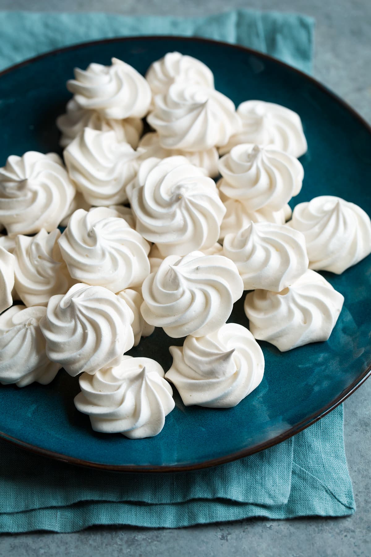 SPECIAL- MERINGUE COOKIES - 8 COOKIES