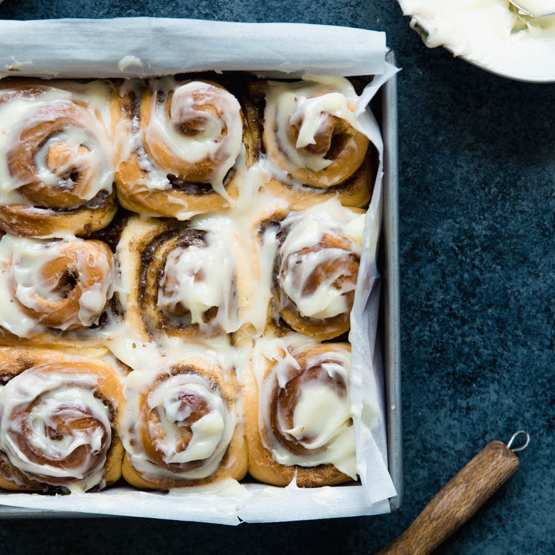 CINNAMON BUNS - 9X13 (9 BUNS)