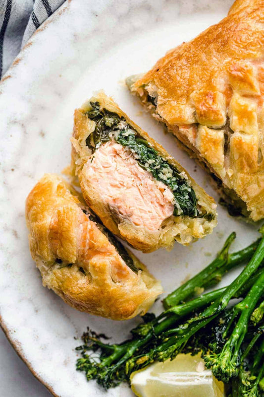SALMON WELLINGTON - HALF ROLL