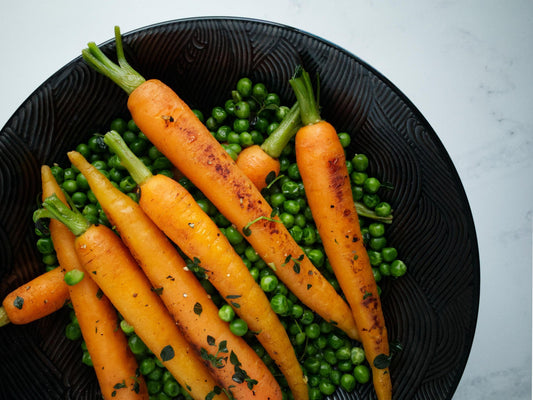BABY CARROTS AND ENGLISH PEAS - 7" PAN