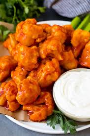 CAULIFLOWER POPPERS - BUFFALO SAUCE