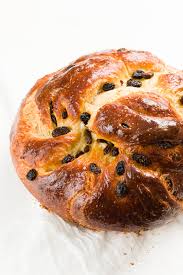 BIG HOMEMADE CINNAMON RAISIN CHALLAH RH