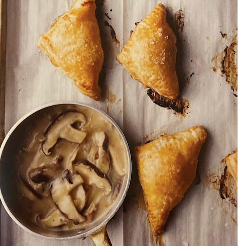 MEAT BOUREKAS - 4 PCS